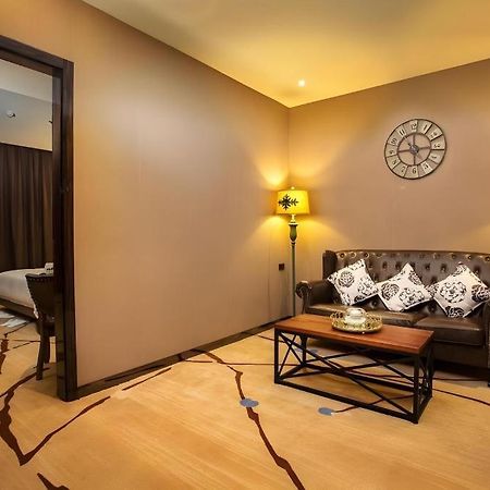 Lotus Blu Hotel Legazpi Eksteriør bilde