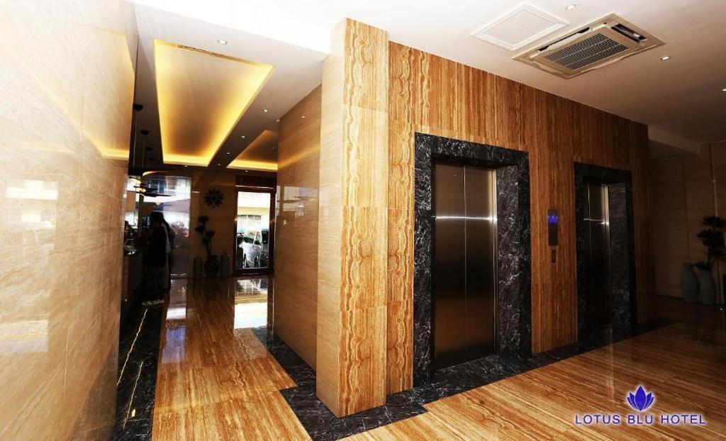 Lotus Blu Hotel Legazpi Eksteriør bilde