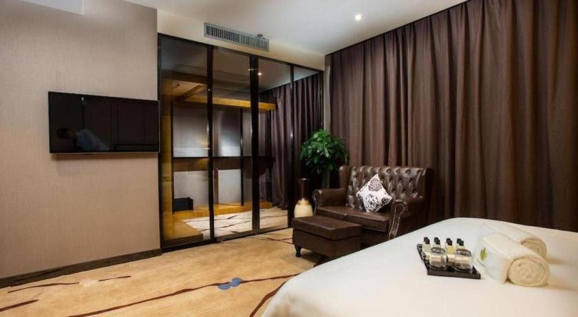Lotus Blu Hotel Legazpi Eksteriør bilde