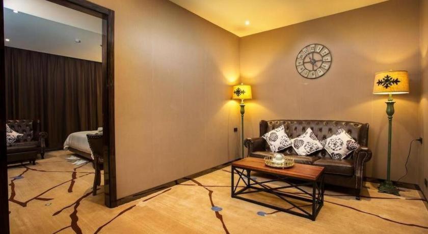Lotus Blu Hotel Legazpi Eksteriør bilde