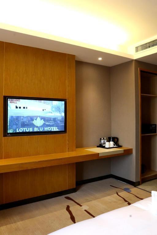 Lotus Blu Hotel Legazpi Eksteriør bilde