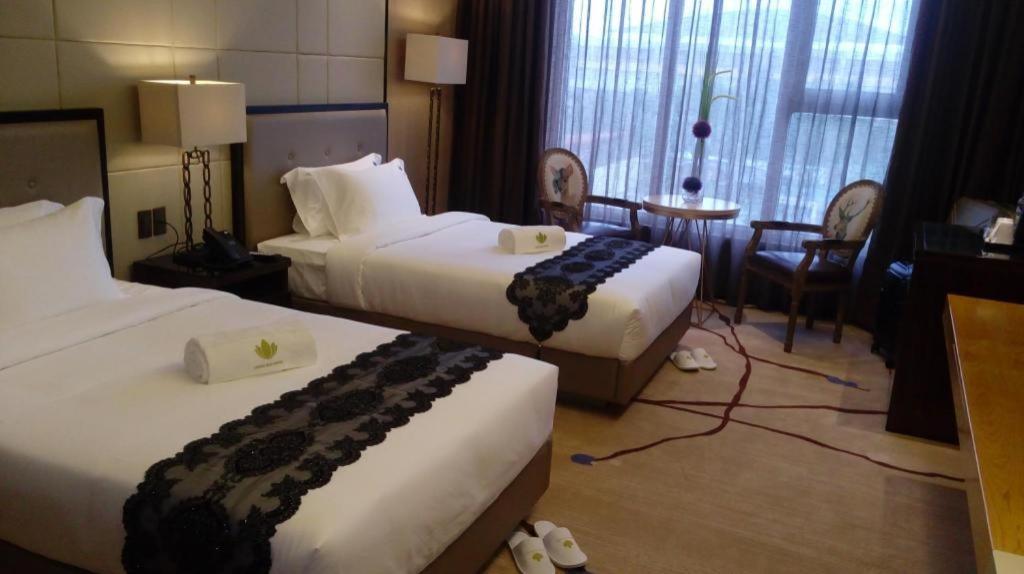 Lotus Blu Hotel Legazpi Eksteriør bilde